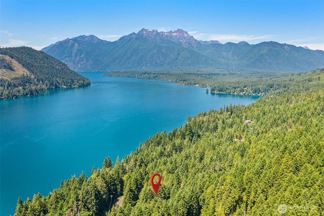 5154 N Lake Cushman Road, Hoodsport, WA 98548