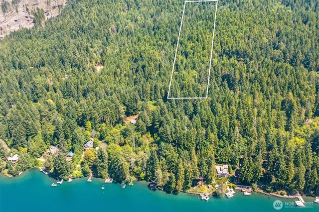 5154 N Lake Cushman Road, Hoodsport, WA 98548