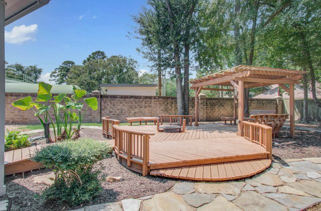 14142 Champion Village Drive, Houston, TX 77069