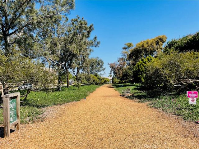 415 2nd St, Hermosa Beach, CA 90254