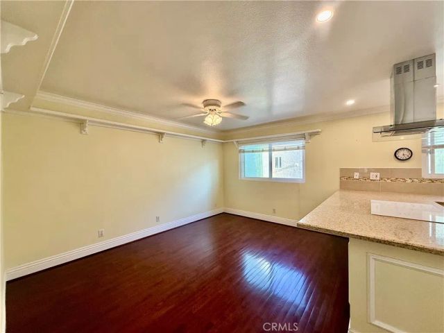 415 2nd St, Hermosa Beach, CA 90254