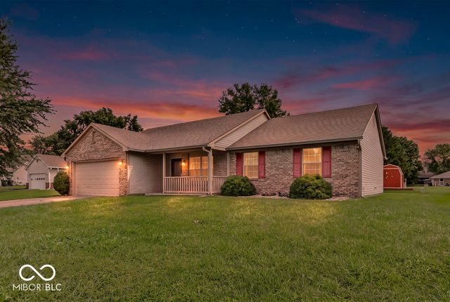 35 Morningside Court, Whiteland, IN 46184