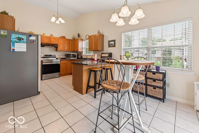 35 Morningside Court, Whiteland, IN 46184