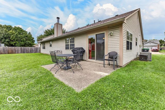35 Morningside Court, Whiteland, IN 46184