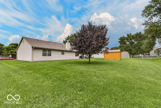35 Morningside Court, Whiteland, IN 46184
