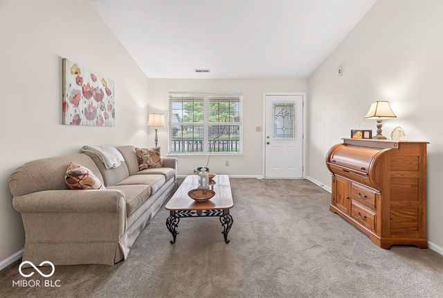 35 Morningside Court, Whiteland, IN 46184
