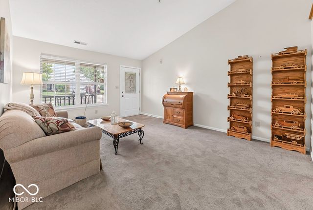 35 Morningside Court, Whiteland, IN 46184