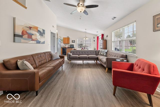 35 Morningside Court, Whiteland, IN 46184