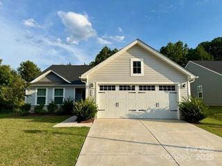 505 Grandiflora Avenue, Lancaster, SC 29720