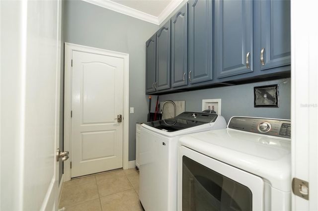 3043 CHAVEZ AVENUE, Clermont, FL 34715