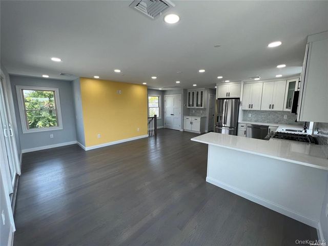 517 Monroe Boulevard 2, Long Beach, NY 11561