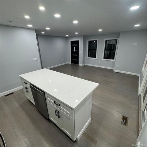 517 Monroe Boulevard 2, Long Beach, NY 11561