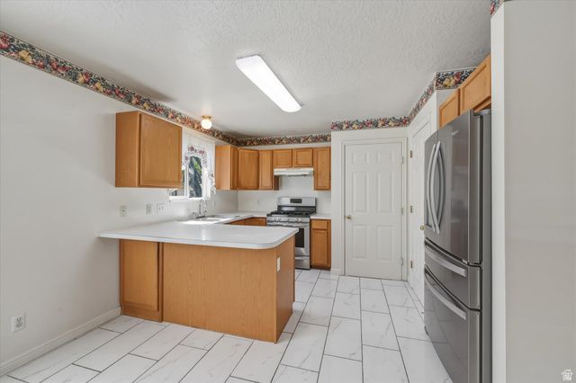 1421 W 50 S, Lehi, UT 84043