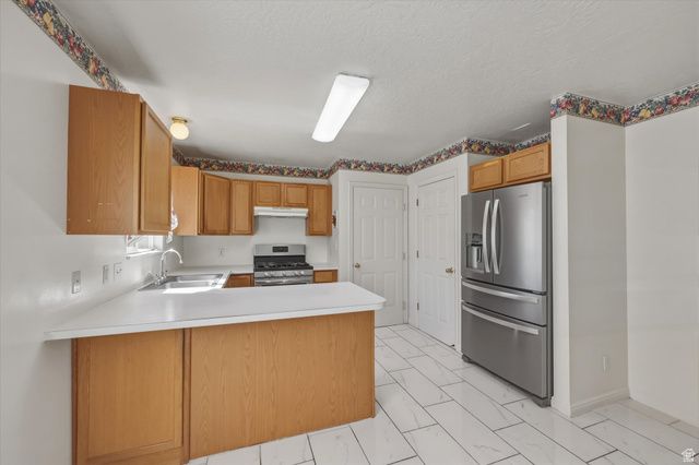 1421 W 50 S, Lehi, UT 84043