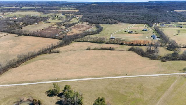 2031 Trilogy Ln, Mount Pleasant, TN 38474