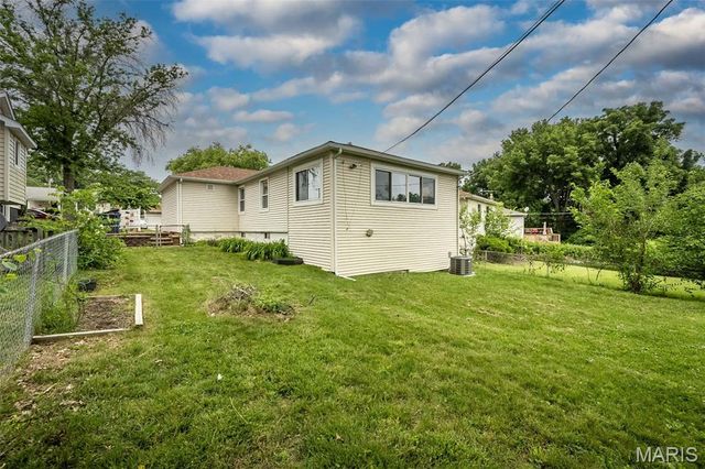 9305 Cloverhurst Drive, Affton, MO 63123