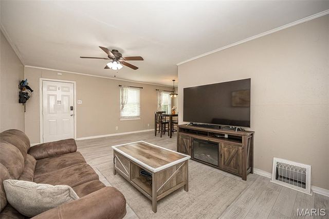 9305 Cloverhurst Drive, Affton, MO 63123