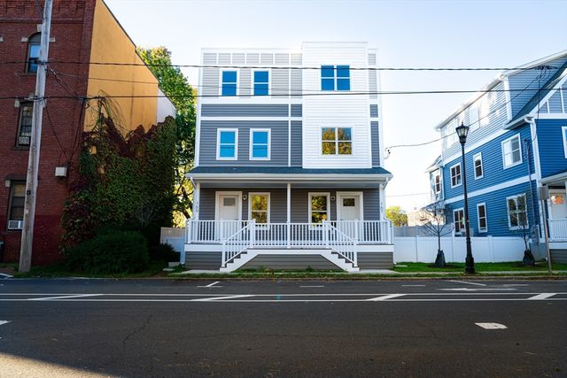 207 Clemente St., Holyoke, MA 01040