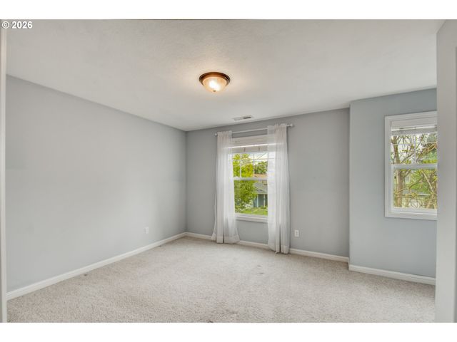 6842 N SEDRO St, Portland, OR 97203