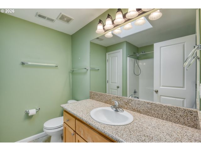 6842 N SEDRO St, Portland, OR 97203