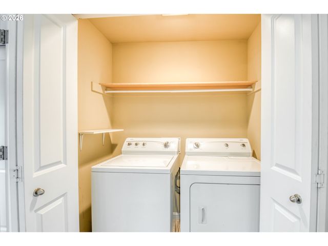 6842 N SEDRO St, Portland, OR 97203