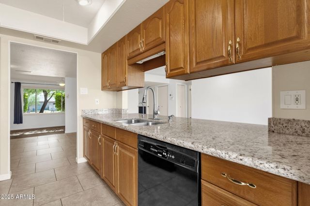 1704 E BELL DE MAR Drive, Tempe, AZ 85283