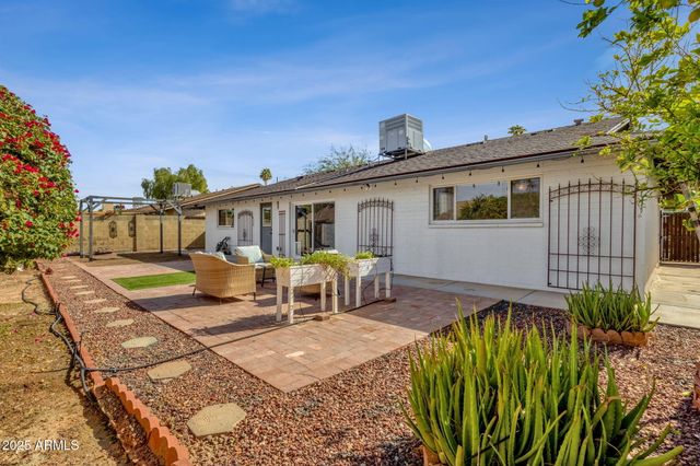 1704 E BELL DE MAR Drive, Tempe, AZ 85283