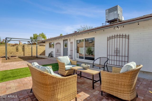 1704 E BELL DE MAR Drive, Tempe, AZ 85283