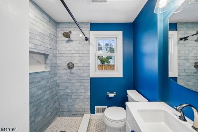 55 Sunnyside Rd, West Orange Twp., NJ 07052