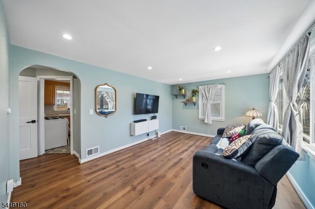 55 Sunnyside Rd, West Orange Twp., NJ 07052