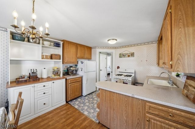 55 Sunnyside Rd, West Orange Twp., NJ 07052