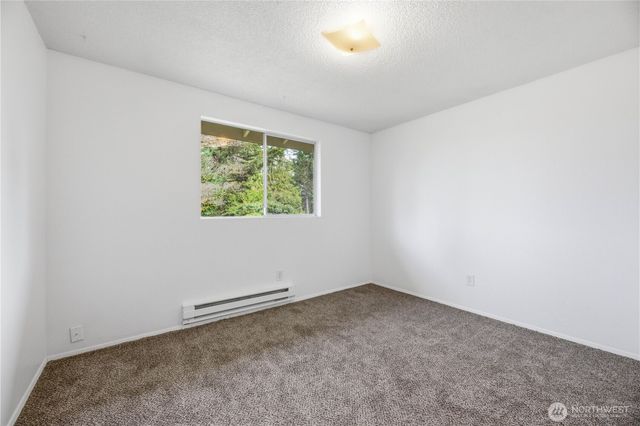 4713 N Island Drive, Bonney Lake, WA 98391