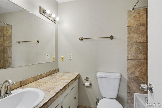 417 Young Avenue, Dupo, IL 62239