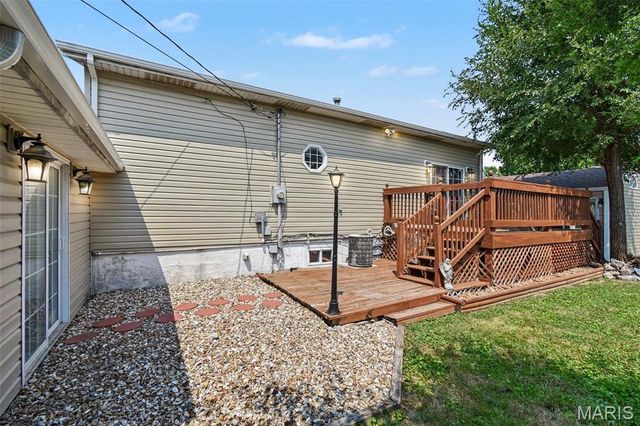 417 Young Avenue, Dupo, IL 62239