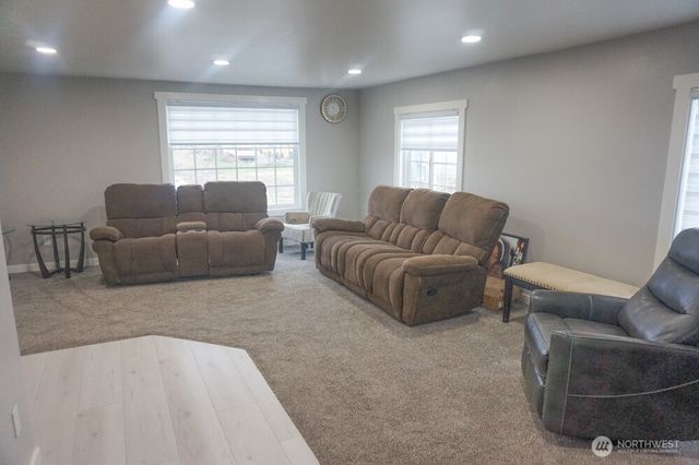 35 W Hampton Road, Hatton, WA 99344