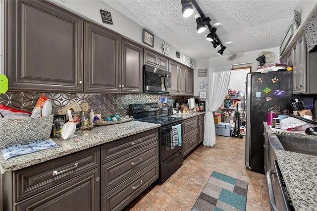1740 CHERRY LANE, Lakeland, FL 33811
