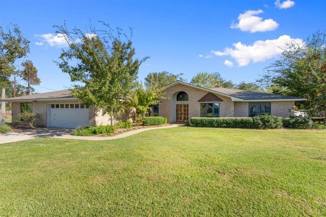 512 Orchard Drive, Lake Charles, LA 70605