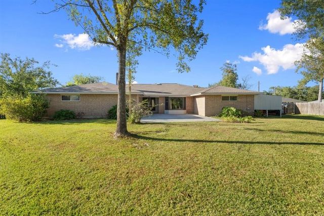 512 Orchard Drive, Lake Charles, LA 70605
