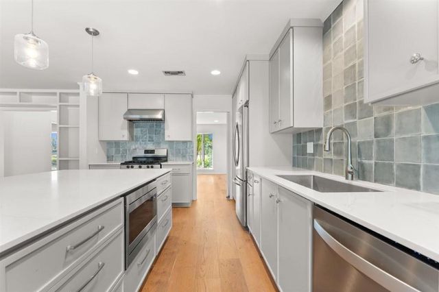 512 Orchard Drive, Lake Charles, LA 70605