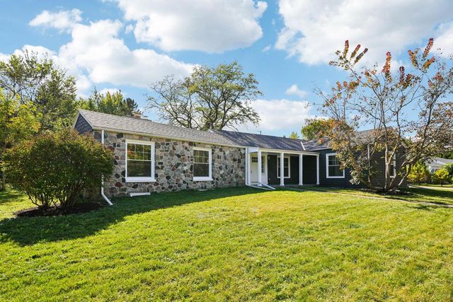 845 E Ellsworth LANE, Bayside, WI 53217