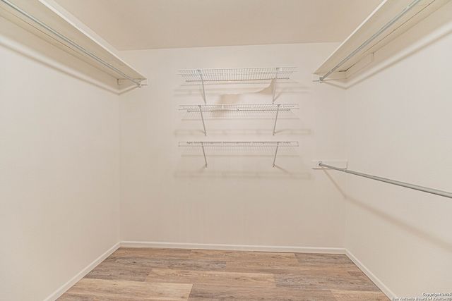 380 Bear Ridge, La Vernia, TX 78121