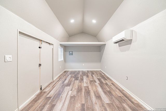 380 Bear Ridge, La Vernia, TX 78121