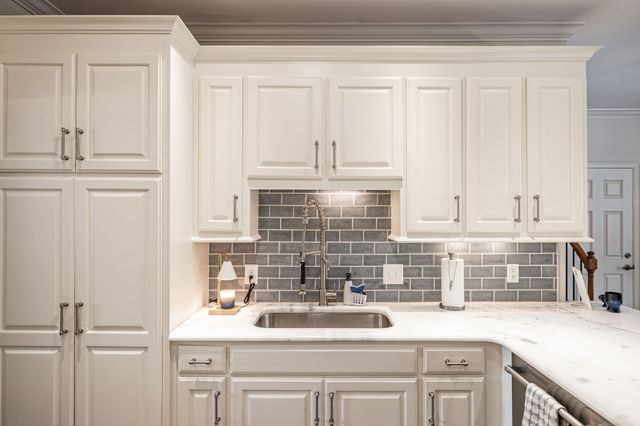 208 Pecan Ct, Gallatin, TN 37066