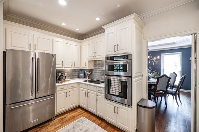208 Pecan Ct, Gallatin, TN 37066