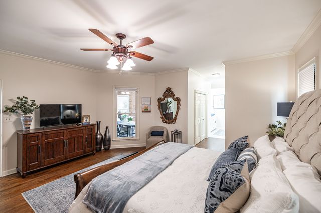 208 Pecan Ct, Gallatin, TN 37066