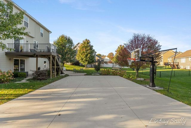 8990 Old Brower Road SW, Byron Center, MI 49315