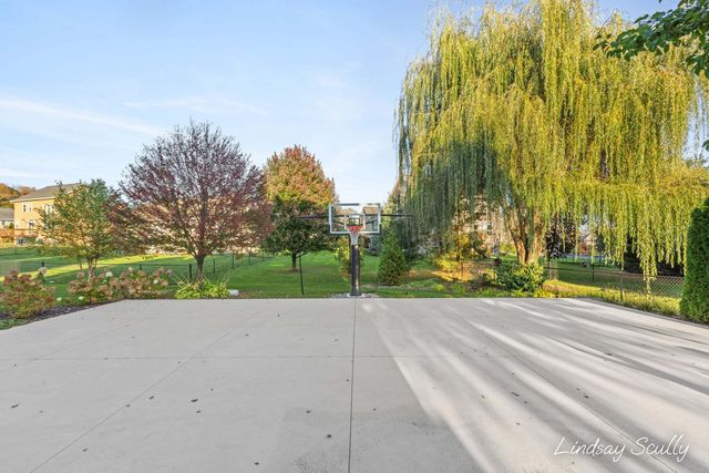8990 Old Brower Road SW, Byron Center, MI 49315