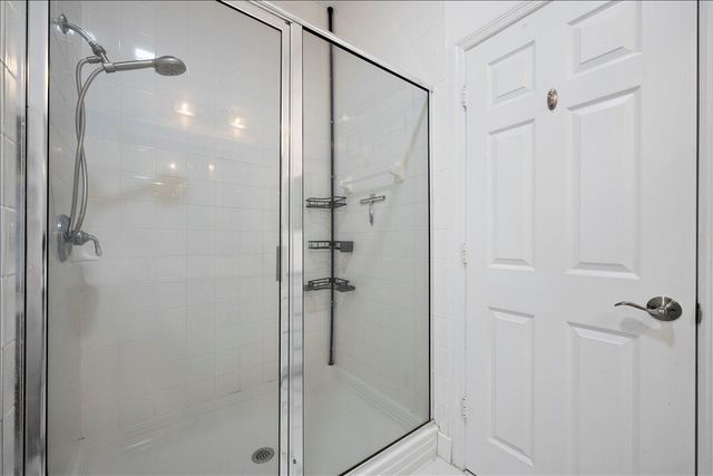 4986 Bonsai Circle Apt 214, Palm Beach Gardens, FL 33418