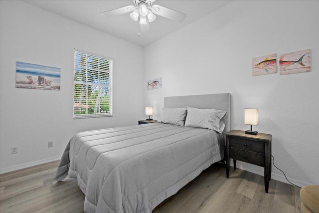 4986 Bonsai Circle Apt 214, Palm Beach Gardens, FL 33418