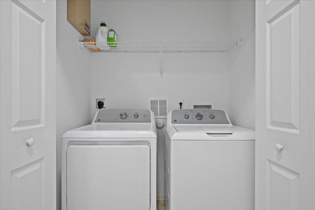 4986 Bonsai Circle Apt 214, Palm Beach Gardens, FL 33418